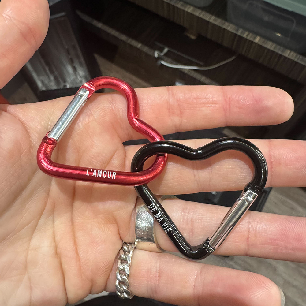 Billie Eilish L'AMOUR CARABINER CLIP SET Clip Set 396059